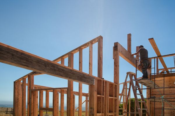 estructura de madera en una obra