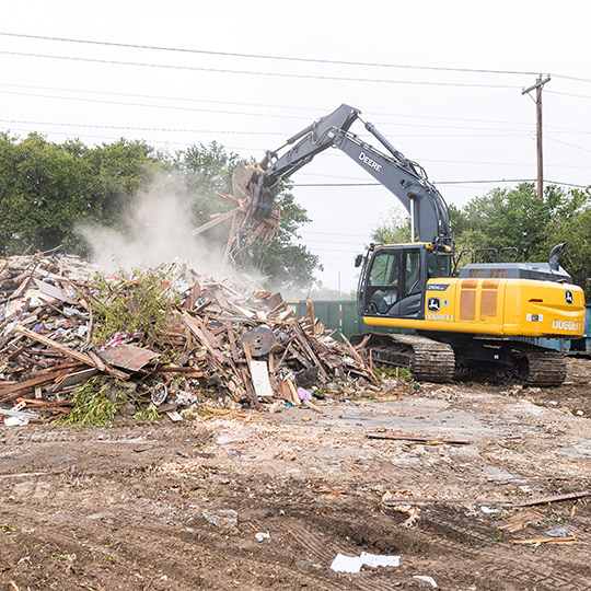 demolition service: land clearing