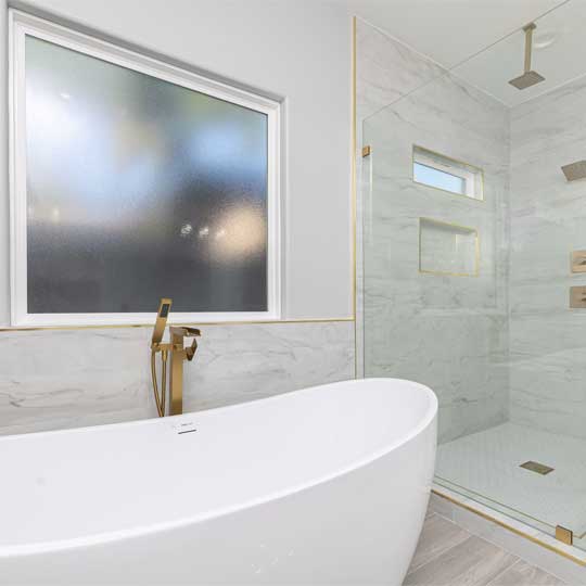 elegant bathroom design by Liongate Builders